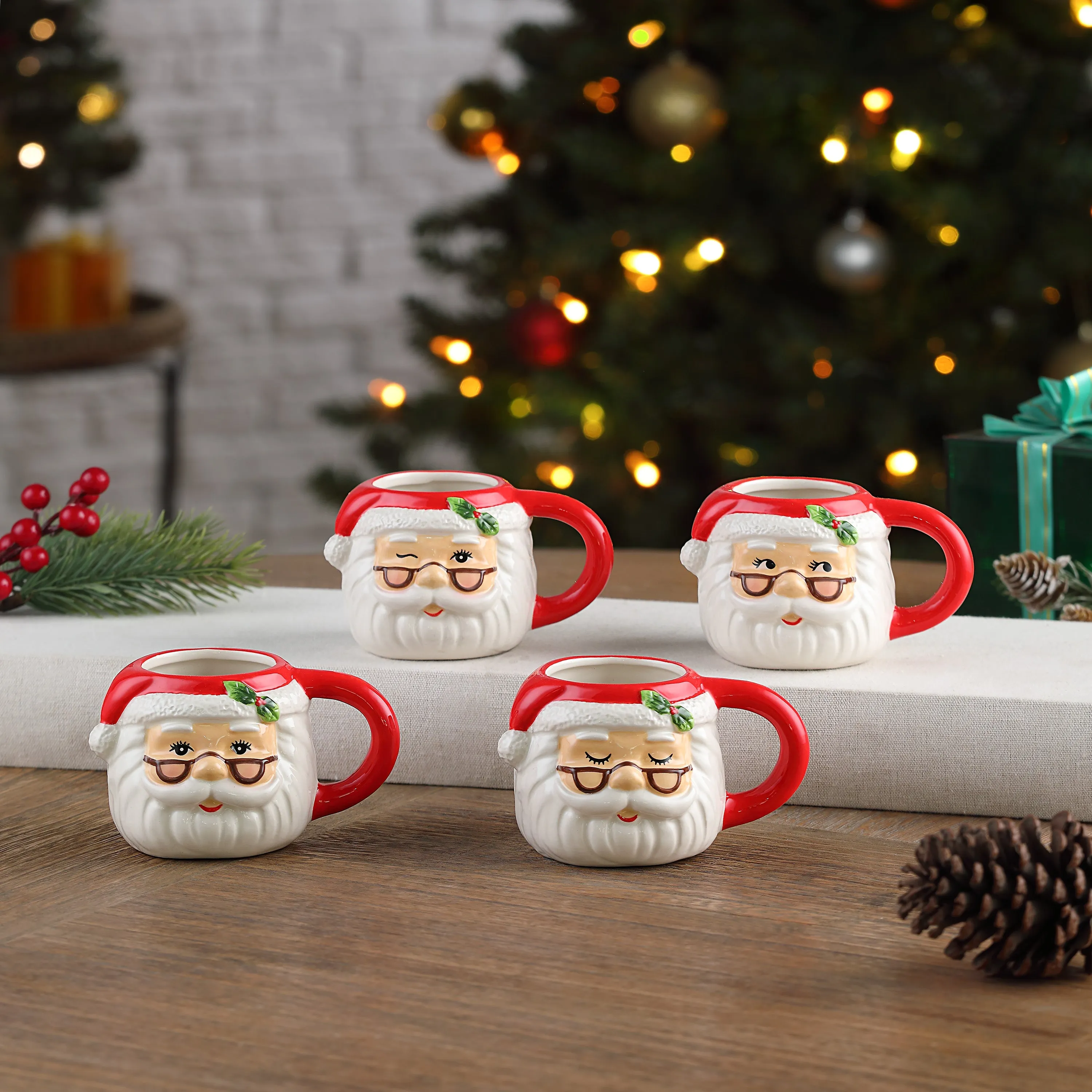 Set of 4 Espresso Mugs - Santa