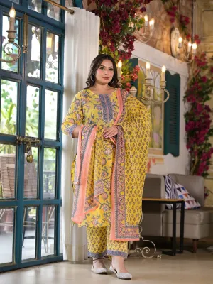 Women Plus Size Yellow Pure Cotton Kurta Set With Dupatta
